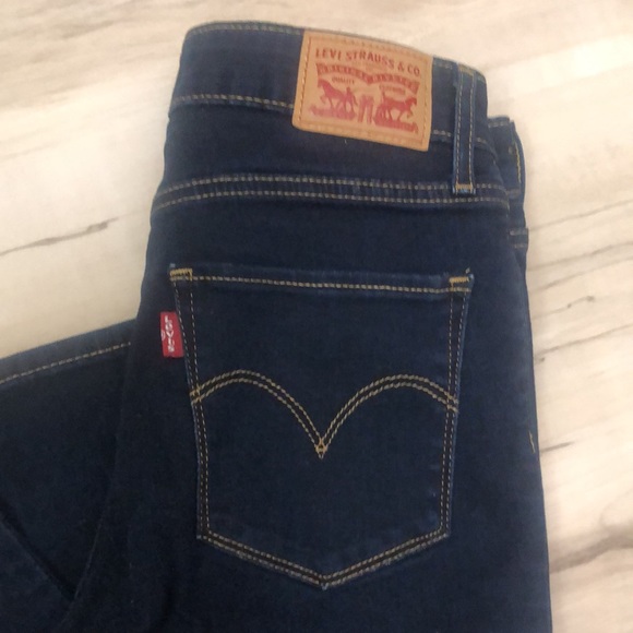 Levi’s 721 High Rise Skinny - Picture 4 of 6